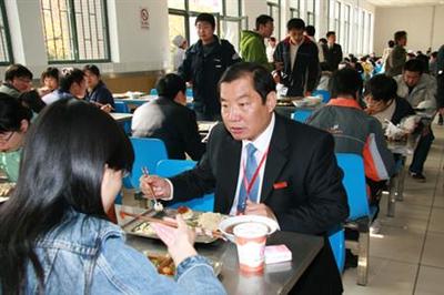 石龍飯?zhí)贸邪?一站式貼心服務(wù)與專業(yè)餐飲管理報(bào)價(jià)指南